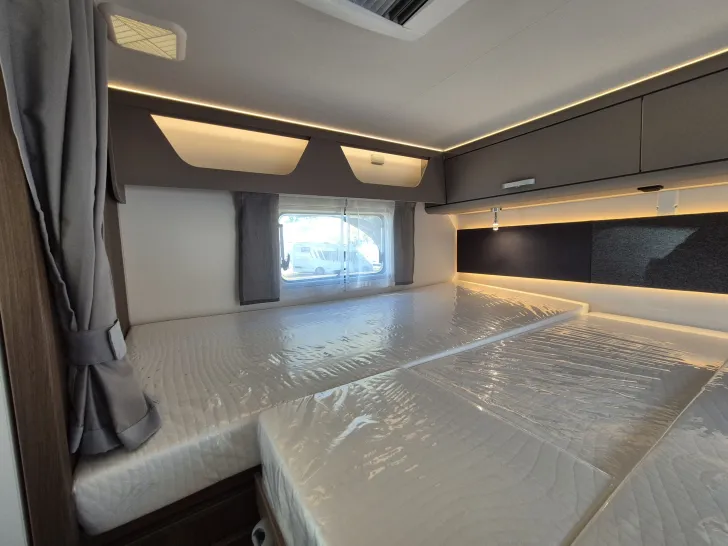 Fahrzeugbild Carado T338 pro+ *Hubbett*Bettenumbau*Solar* #30
