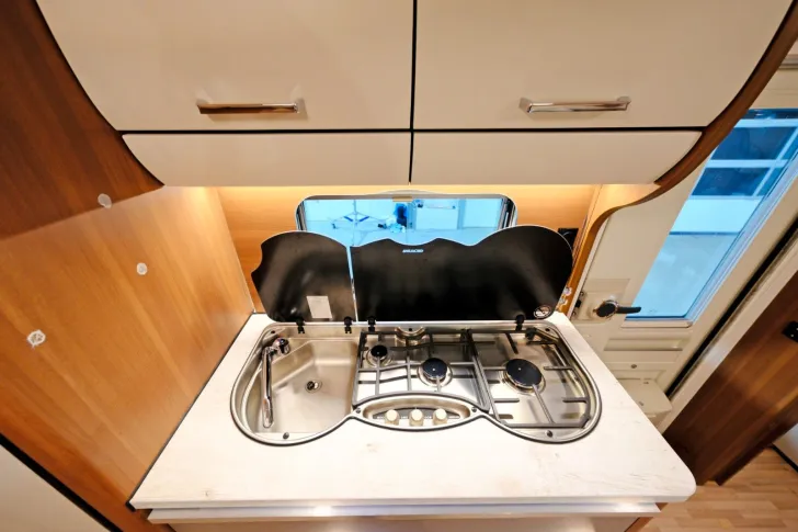 Fahrzeugbild LMC Vivo 532 K/1.Hand/Einzelbetten+Etagenbetten/Mov. #12