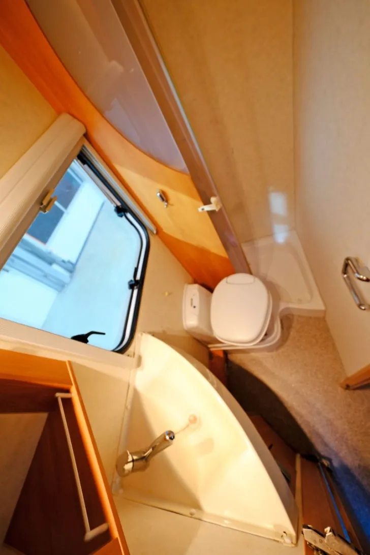 Fahrzeugbild Weinsberg Imperiale T 600 - Festbett - Preisgarantie #12