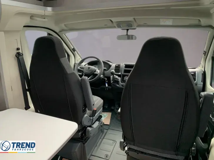 Fahrzeugbild Crosscamp EXPDN T 7.0 E Peugeot #8