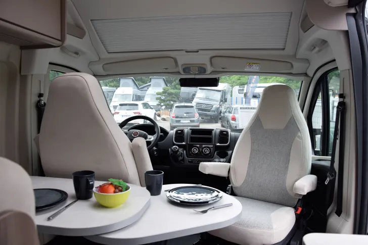 Fahrzeugbild Carado CV600 pro+ *Aufstelldach*Schwenkbad* #20