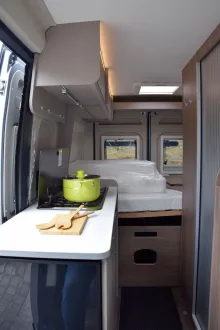 Fahrzeugbild Carado CV600 pro+ *Aufstelldach*Schwenkbad* #21