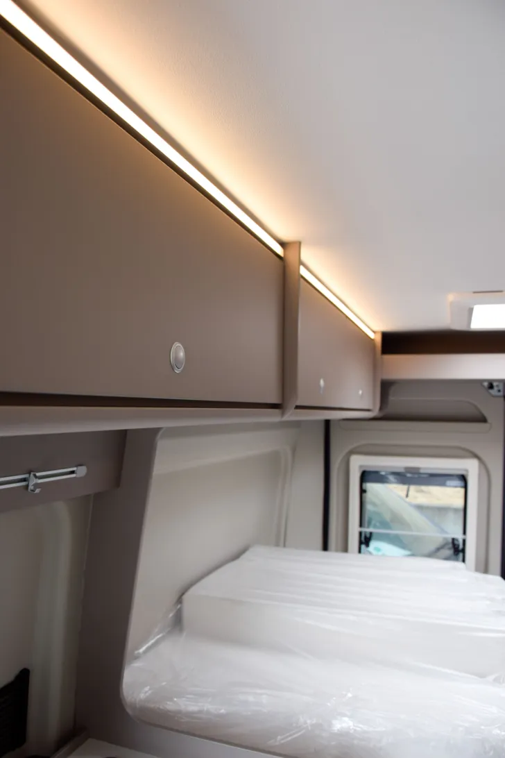 Fahrzeugbild Carado CV600 pro+ *Aufstelldach*Schwenkbad* #25