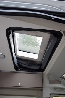 Fahrzeugbild Carado CV600 pro+ *Aufstelldach*Schwenkbad* #32