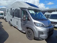 Fahrzeugbild Adria Coral 60Y 670 DL Jubilee Combi 6E, Modell 26 #1