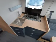 Fahrzeugbild Adria Coral 60Y 670 DL Jubilee Combi 6E, Modell 26 #10