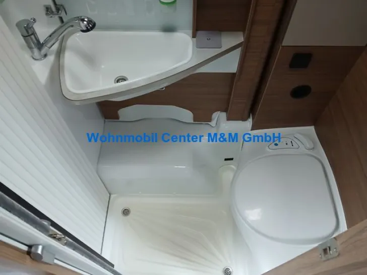 Fahrzeugbild Knaus Live I 650 MEG Pandora Alarm 180PS Backofen #15