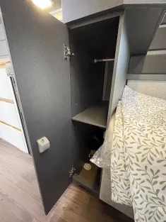 Bild 26 Knaus AZUR 460 EU *DuoControl*Markise*