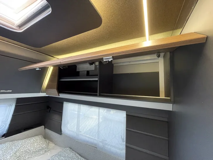 Fahrzeugbild Knaus AZUR 460 EU *DuoControl*Markise* #28