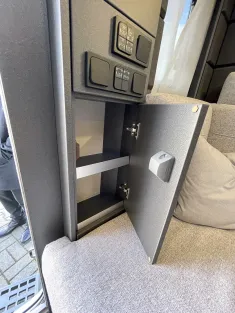 Bild 34 Knaus AZUR 460 EU *DuoControl*Markise*