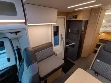 Fahrzeugbild Adria Matrix 60Y 670 SL Jubilee Combi 6E, Modell 26 #6