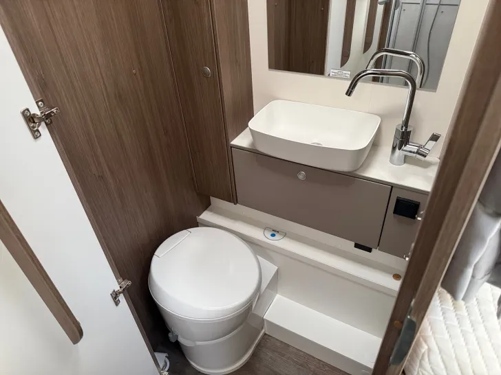 Fahrzeugbild Carado TEILINTEGRIERTE 447 #10