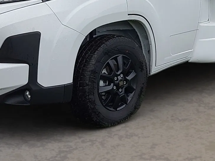 Fahrzeugbild Etrusco T-Modell Base 6.9 SBC #6