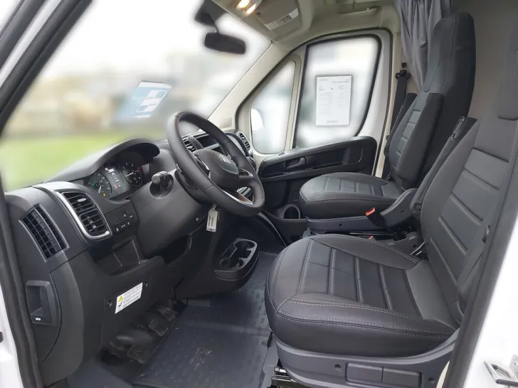 Fahrzeugbild Etrusco T-Modell Base 6.9 SBC #7