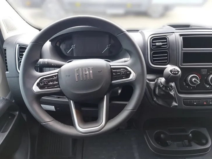 Fahrzeugbild Etrusco T-Modell Base 6.9 SBC #8