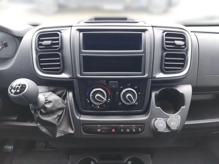 Fahrzeugbild Etrusco T-Modell Base 6.9 SBC #9