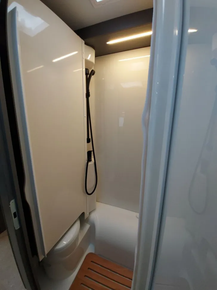 Fahrzeugbild Etrusco T-Modell Base 6.9 SBC #18