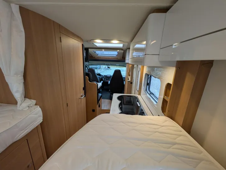 Fahrzeugbild Soma Camp L-Line V 600 E 140PS/Autom/Solar/SAT/TV/Markise/RFK/Fahrradträger #18