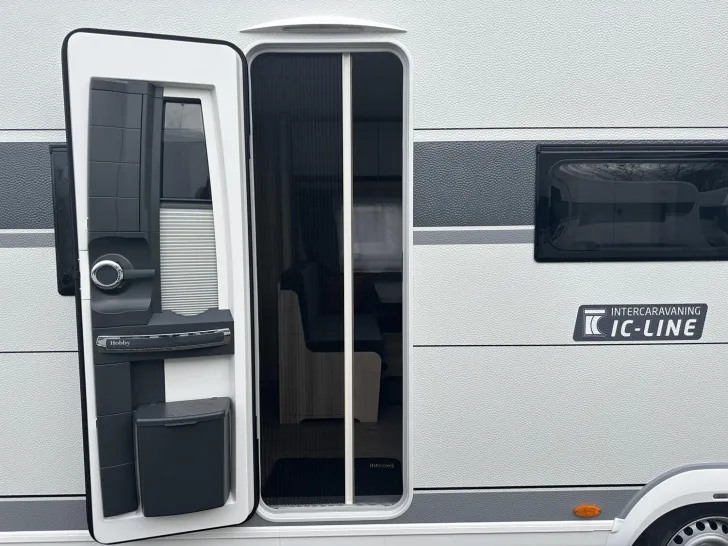 Fahrzeugbild Hobby De Luxe 540 KMFe IC Sondermodell/ Mover; ETS; FH #4