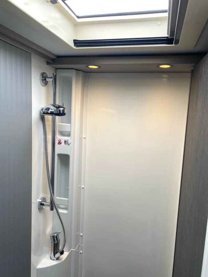 Fahrzeugbild Hymer Exsis-i 474 !!! TopPreis+Service !!! #16