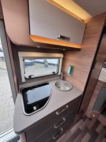 Fahrzeugbild Weinsberg CaraCompact 600 MEG EDITION [PEPPER] Fenster hl Styling-Paket BLACK #11