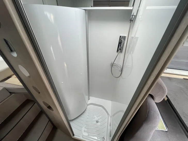 Fahrzeugbild Pössl Summit 640 wenige Kilometer #12