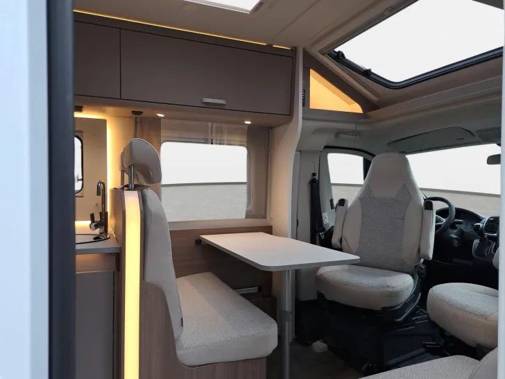 Fahrzeugbild Carado T 328 Pro+ Automatik, Solar, LTE, TV #8