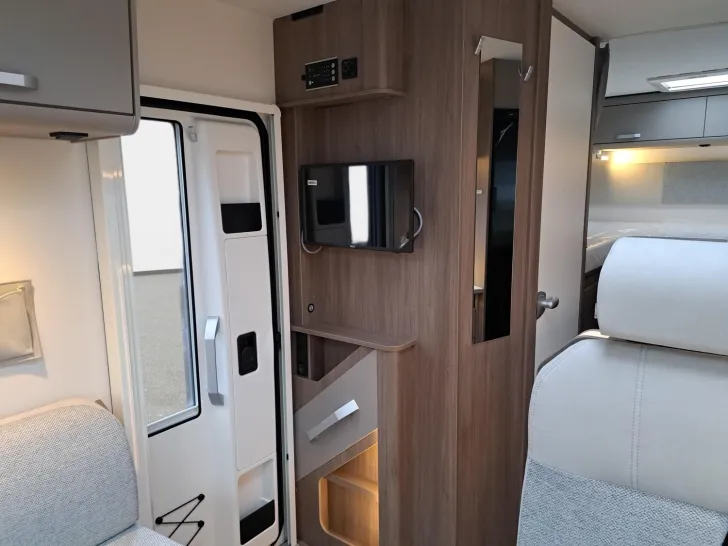 Fahrzeugbild Carado T 328 Pro+ Automatik, Solar, LTE, TV #10