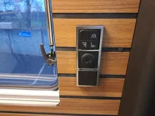 Fahrzeugbild Hymer Grand Canyon S CrossOver 600 Schlafdach, Solar #16