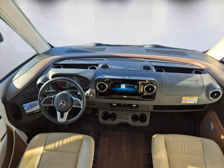 Fahrzeugbild Carthago E-LINE I 64 XL QB MB #5