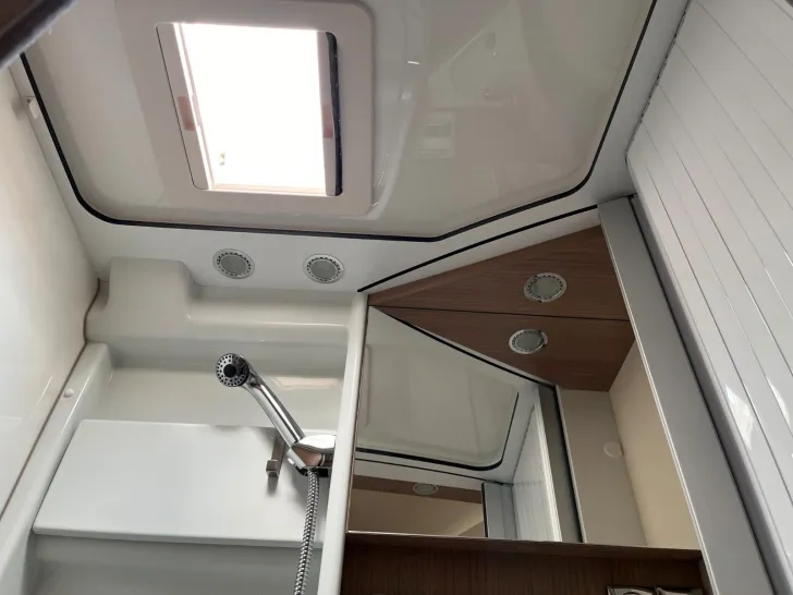 Fahrzeugbild Malibu Van charming GT skyview 640 LE RB 180 PS Solar #15