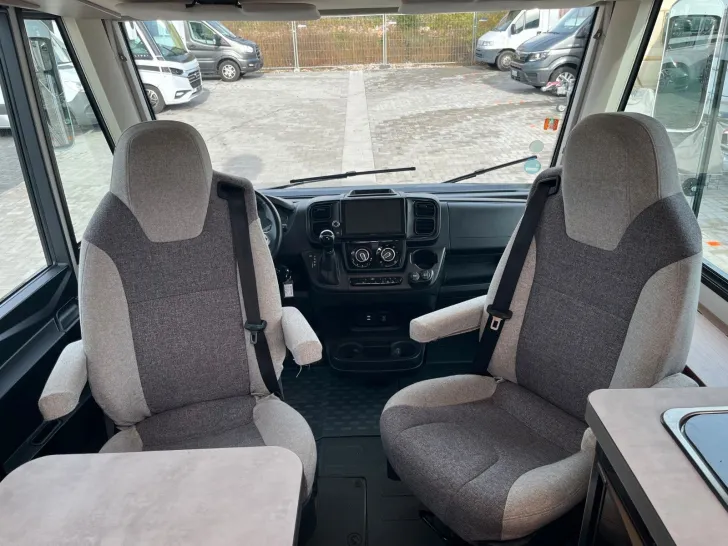 Fahrzeugbild Knaus VAN I 550 MF Solar, Automatik, Klima #21