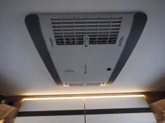 Bild 14 Dethleffs Globebus Go T45, Dachklima, Solar, TV, Truma D