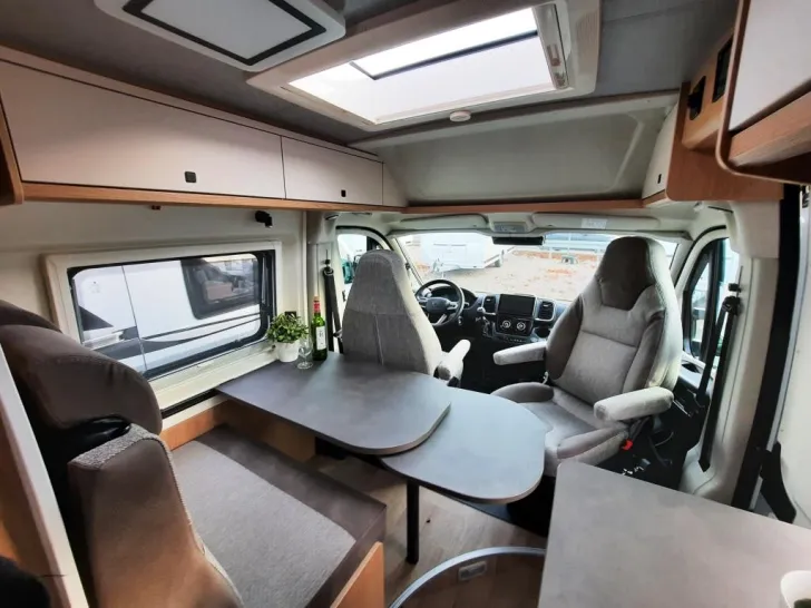 Fahrzeugbild Hobby ONTOUR Van 600 FT #8