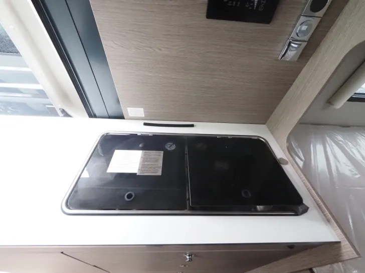 Fahrzeugbild Pössl 2Win S Plus, Markise, Rahmenf., Elegance, uvm. #8