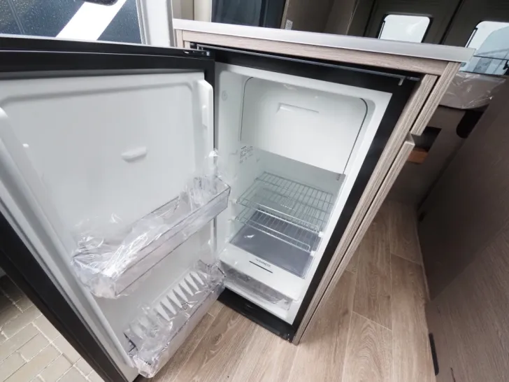 Fahrzeugbild Pössl 2Win S Plus, Markise, Rahmenf., Elegance, uvm. #9