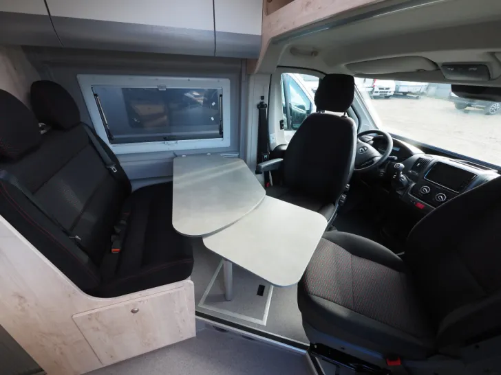 Fahrzeugbild Clever Celebration Heavy, Markise, Lithium, Multim. #5