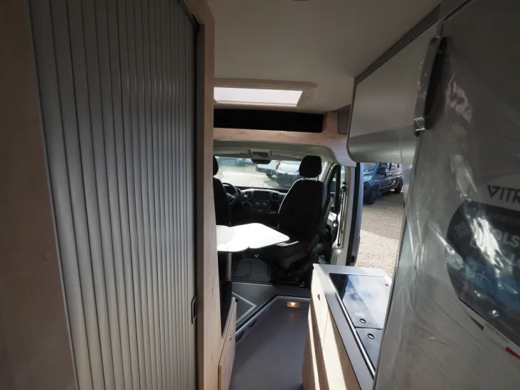 Fahrzeugbild Clever Celebration Heavy, Markise, Lithium, Multim. #14