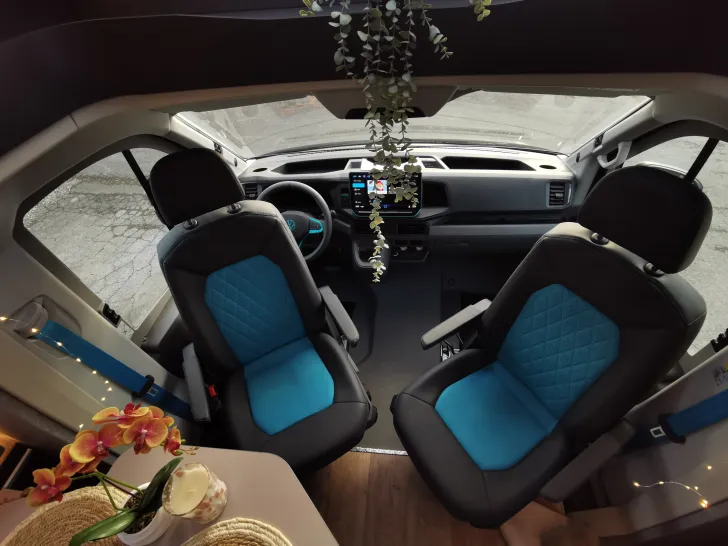 Fahrzeugbild Dethleffs Globebus Performance 4x4 T 46 Lithium+TV+Markise+Leder Excl* #14