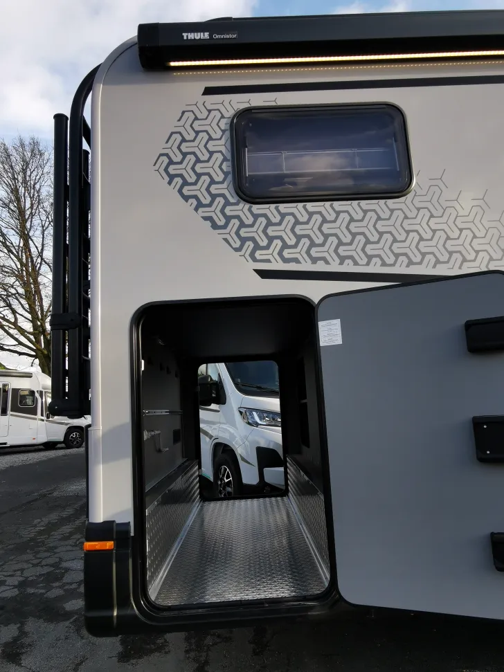 Fahrzeugbild Dethleffs Globebus Performance 4x4 T 46 Lithium+TV+Markise+Leder Excl* #6