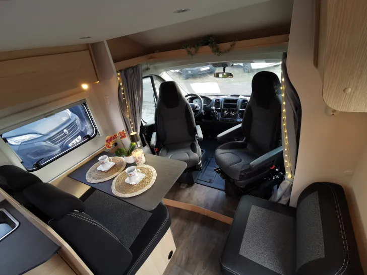 Fahrzeugbild Sunlight T SUB TS67 Hubbett+EB zu DB* #14