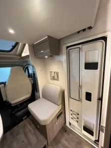 Fahrzeugbild Carado T 447 Solar, Navi, Fahrradträger, Sat, TV #13