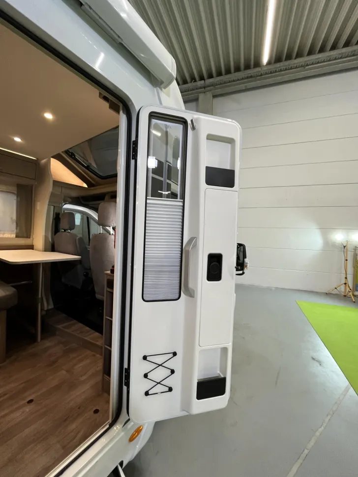 Fahrzeugbild Carado Edition24 T Ford 449 Solar, Zenec Navi mit RFK #5