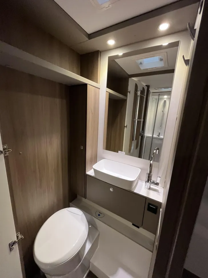 Fahrzeugbild Carado Edition24 T Ford 449 Solar, Zenec Navi mit RFK #25