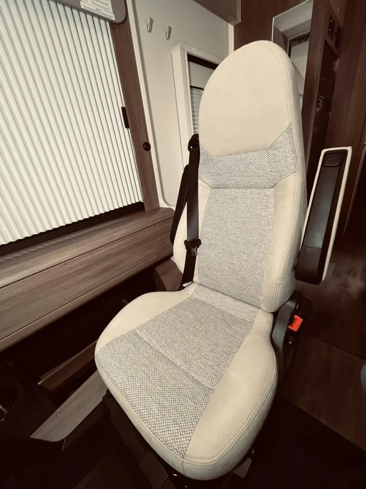 Fahrzeugbild Carado I 338 Solar, Navi, RFK, Markise, TV, Sat #7