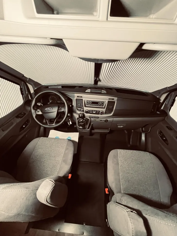 Fahrzeugbild Carado Edition24 CV Ford 590 4x4 Solar, Dieselh., Navi #5