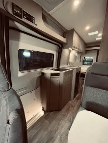 Fahrzeugbild Carado Edition24 CV Ford 590 4x4 Solar, Dieselh., Navi #7