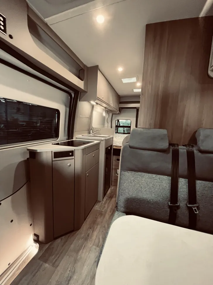 Fahrzeugbild Carado Edition24 CV Ford 590 4x4 Solar, Dieselh., Navi #8