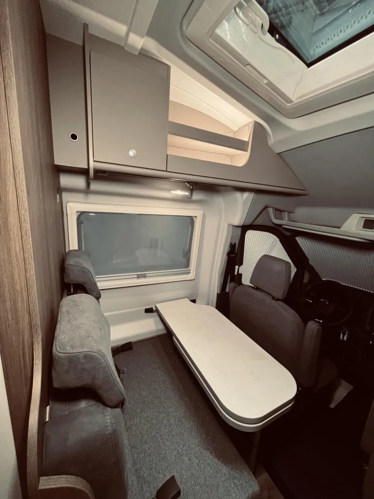 Fahrzeugbild Carado Edition24 CV Ford 590 4x4 Solar, Dieselh., Navi #10