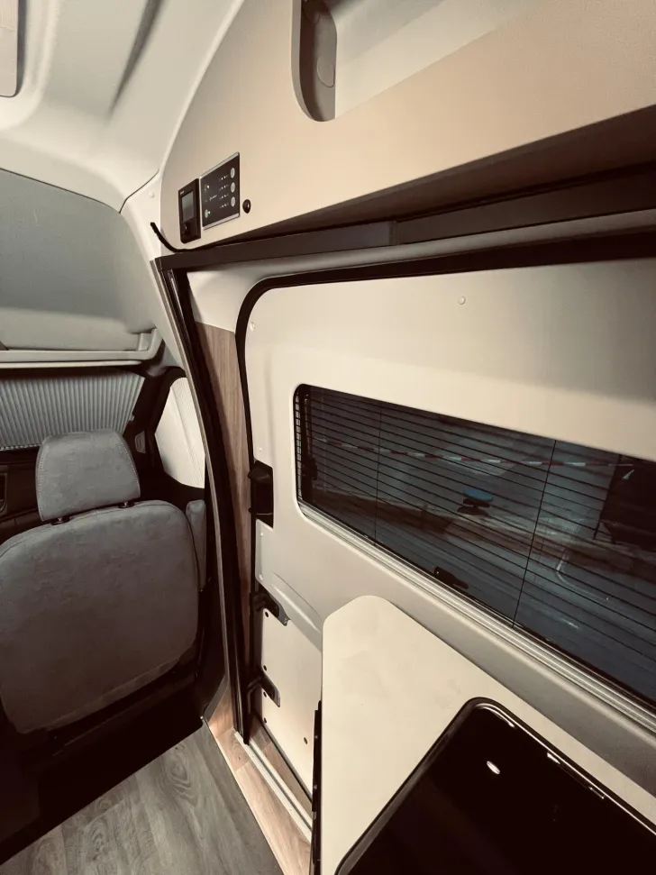 Fahrzeugbild Carado Edition24 CV Ford 590 4x4 Solar, Dieselh., Navi #13